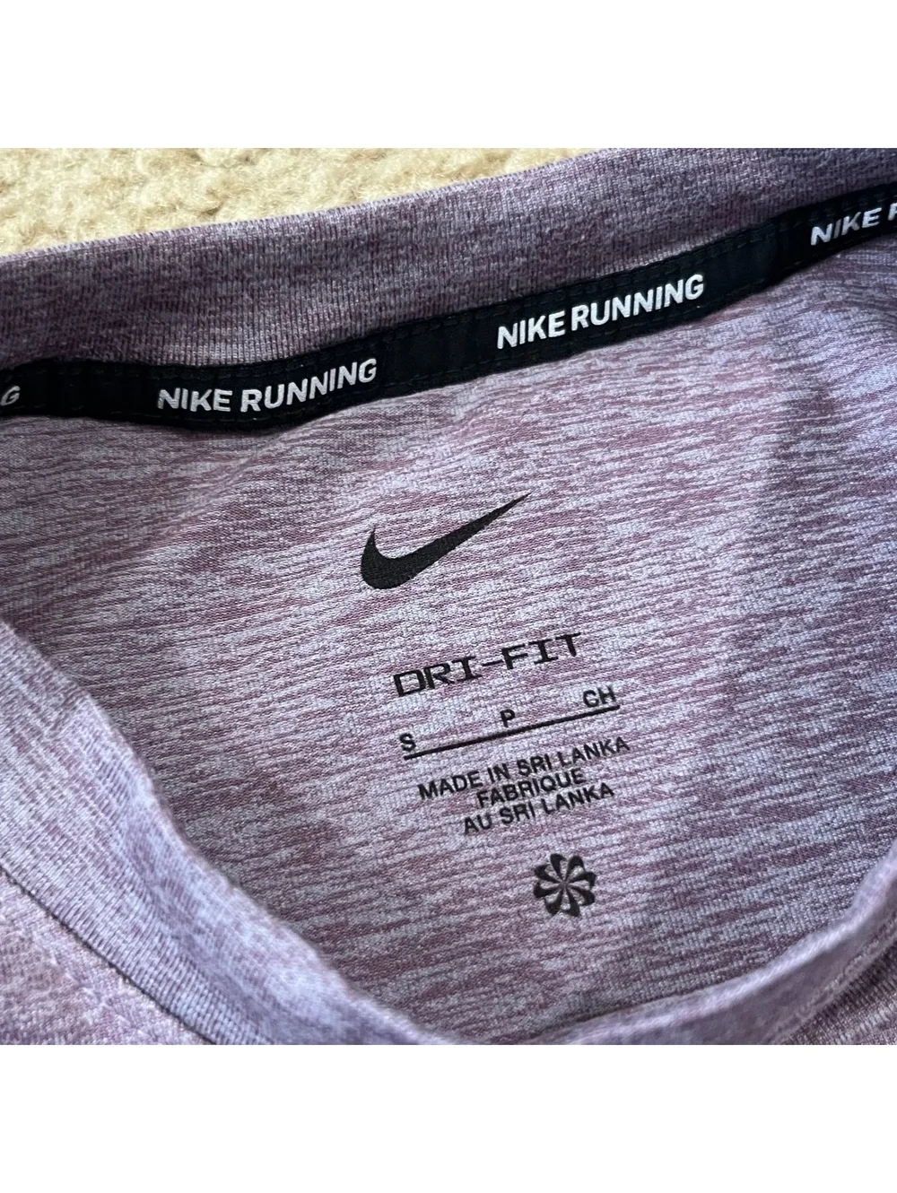 Nike Swift Element UV Crew Neck Running Top Women Small Purple Heather